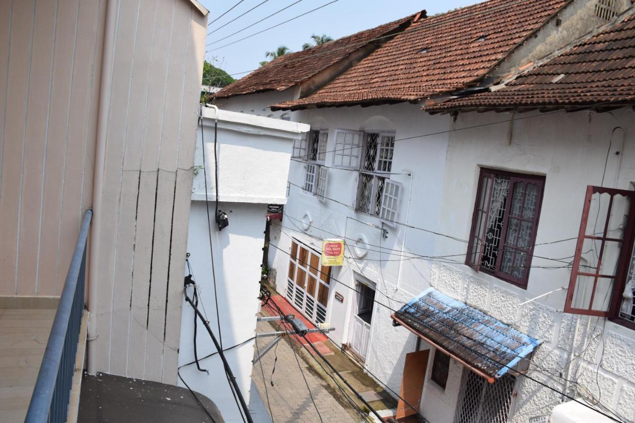 Fort Muziris Kochi Extérieur photo